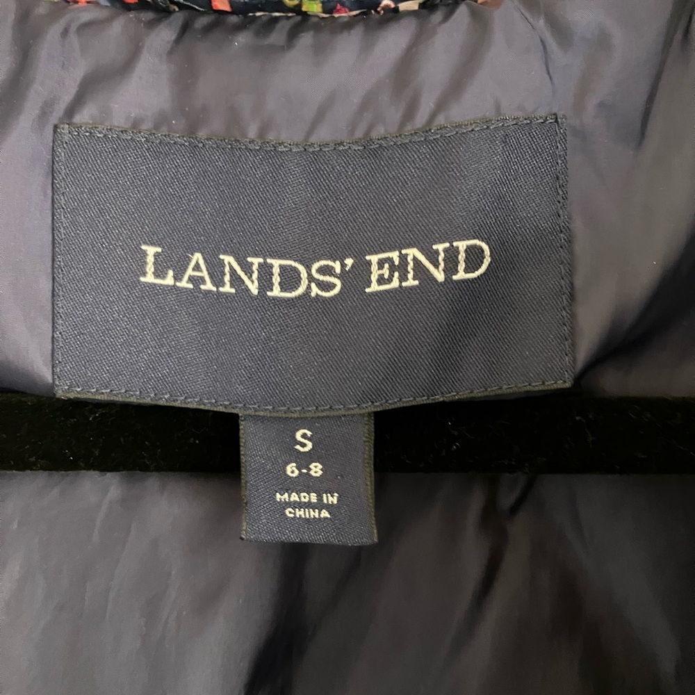 Lands’ End puffer jacket - Picture 4 of 6